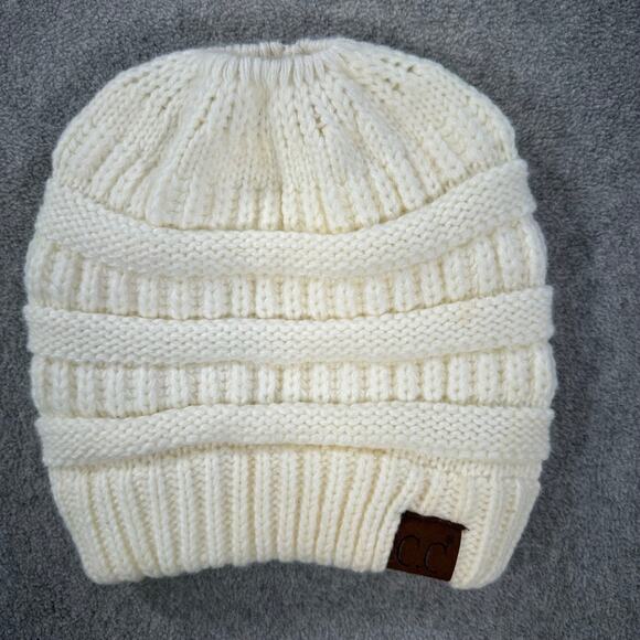 C.C. Cream Beanie Hat Winter Ponytail Hole Ribbed Knit - Picture 1 of 4